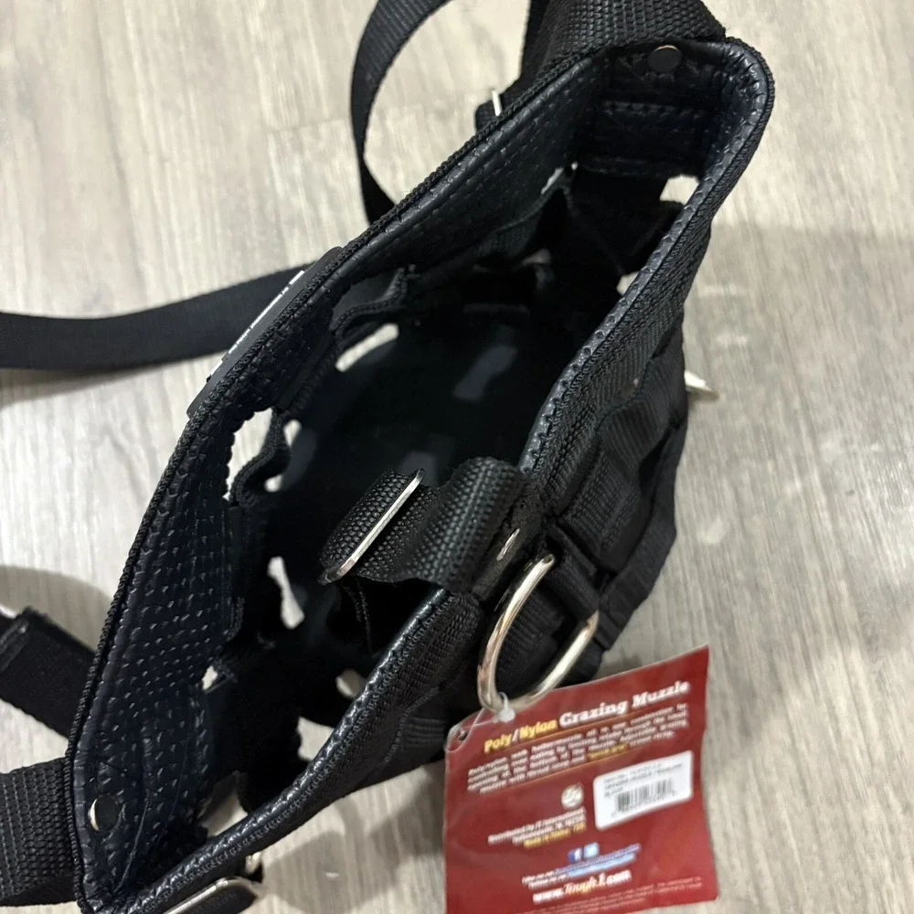 Tough-1 Yearling Size Black Poly Nylon Grazing Muzzle Horse Tack Equine 52-976Y